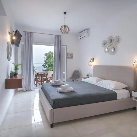 Pantheon Πανσιόν 3*