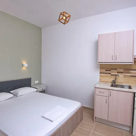 Pensjonat Pantheon Patitiri