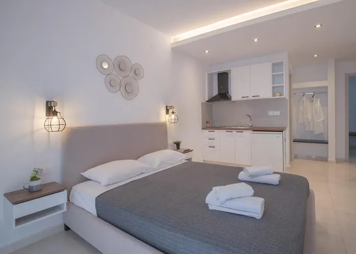 ゲストハウス Pantheon 3*